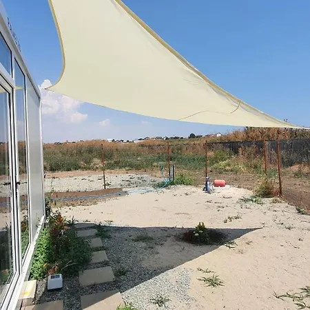 مكان تخييم Free People