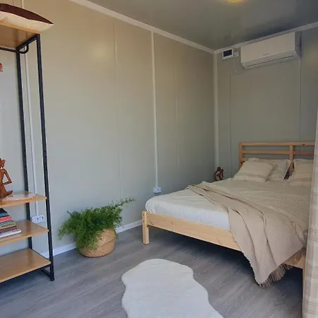 Free People مكان تخييم